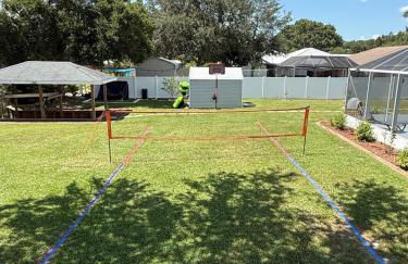 Villa Varona Resort, Heated Pool, Ping-Pong, Pool Table, Fire Pit and Pergola - Foto 32