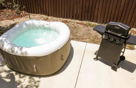 Mystic Haven - Hot Tub, BBQ Grill, Beaches, Pet Friendly - Foto 34