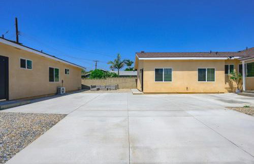 Cozy Modern Home w Full Kitchen & Parking - Foto 8