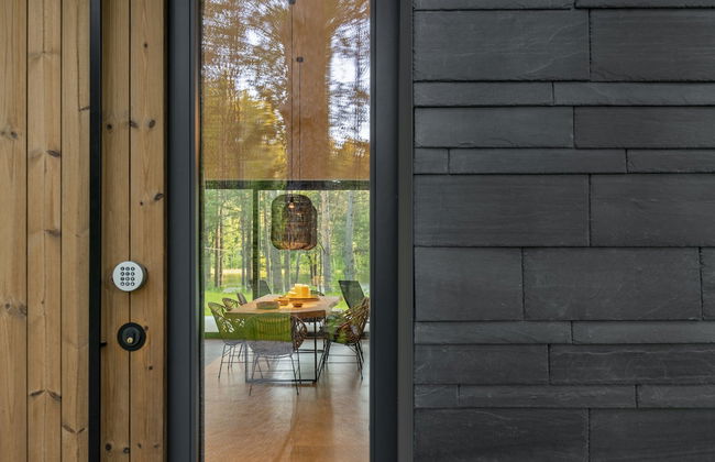 The Lake. Unique Waterfront Villa - Photo 49