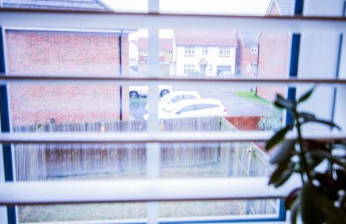 Charming 1BR House in Eccles with Free Parking - Foto 24