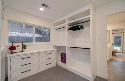 Spring Branch Paradise 4-BD Backyard Pool Oasis - Foto 20