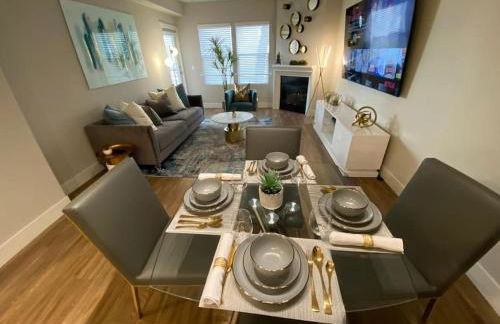 Lux One Bedroom Condo with Garden View - Photo 11