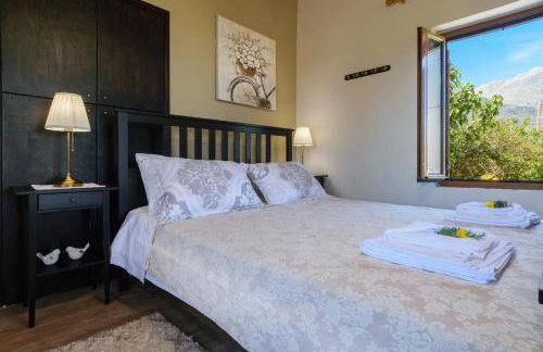 Casa Vasilia Traditional Home - Photo 8