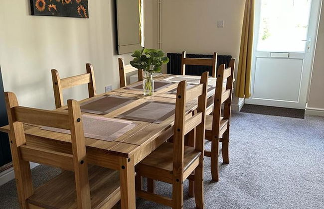 Lovely 2-bed Apartment in Stroud - Foto 15