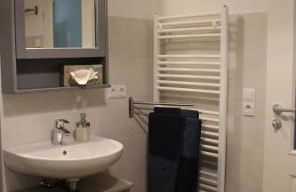 Moderne Wohnung im skandinavischen Stil am Waldrand - Foto 22