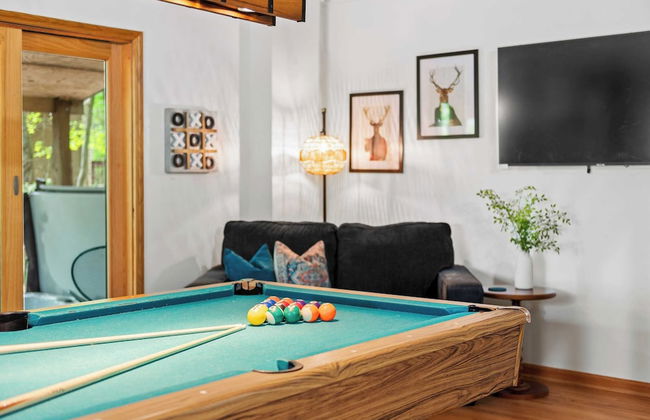 Summit Shores Tranquil Escape Designed for Groups w/ Hot Tub, Fire Pit + Game Room - Foto 18