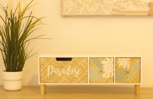 La Bodega del Mar - Luminoso y céntrico apto con piscina en verano y parking - Foto 27