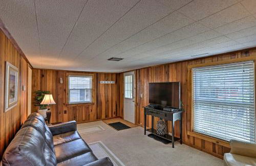 Home with Lake-View Deck by Camp Perry and Magee Marsh - Foto 10