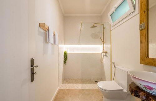 Cozy home with jacuzzi - near the airport - Photo 6