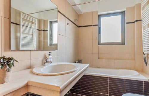 Gliving365 Capital - Photo 12