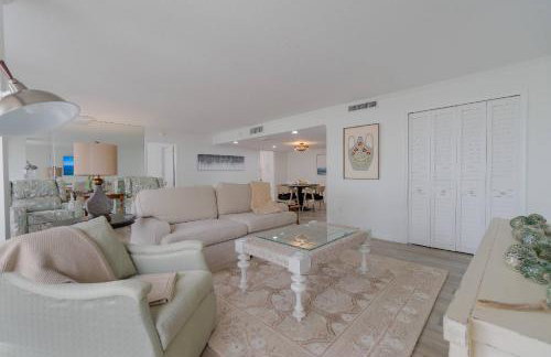 Luxury Beachfront Condo, Pool, Tennis Court, Sauna, Gym #locationenvy - Photo 27