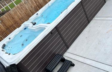 Amazing Lake View Heated Pool Swim Spa and Hot Tub - Foto 5