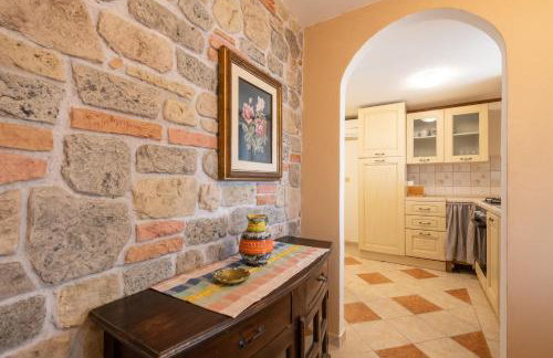 Studio apartment Larca - Photo 2