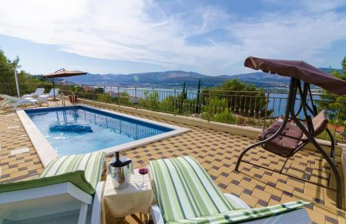 Luxury Villa Star Lights Trogir - heated pool, hot tub, gym, billiard - Foto 28