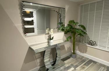 Rivendell spacious two bedroom 1st floor flat - Foto 3