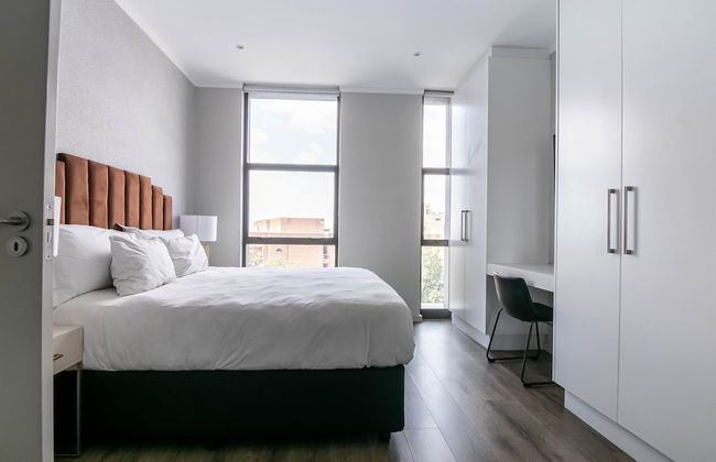 Sandton Smart Apartment Fifteen - Photo 5