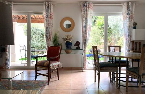 Villa climatisée calme avec piscine partagée Saint AYGULF/FREJUS - Foto 13