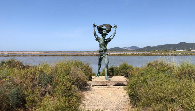 Descubre Ibiza a bordo de un autobús - Foto 3