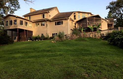 Spacious Cottage with Pool for an Exciting Getaway on Smith Lake in Alabama - Foto 1