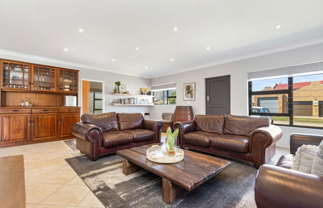 8 on Nivenia - Foto 45