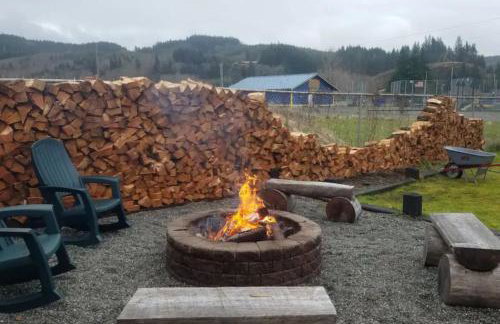 Cozy Twilight Hideaway - Photo 6