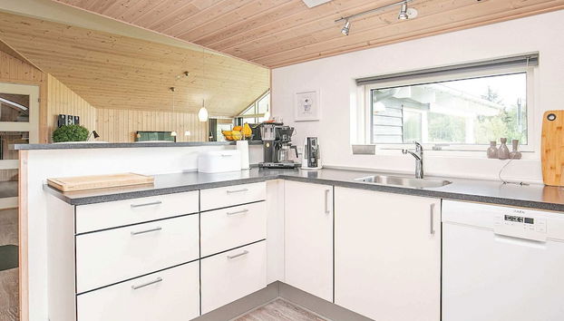 8 Person Holiday Home in Albaek - Photo 2