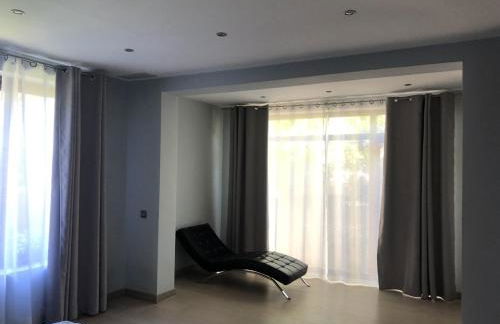 Villa with Heated Pool and Jacuzzi close to Puerto Banus and Beach - Photo 11