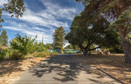 Charming dog-friendly home next to regional park - Foto 50