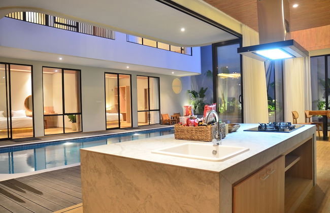 Maplewood Mountain 9BR with Heated Pool - Photo 20