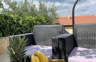 Apartment Tina, Modern, Private SeaView Outdoor Terrace, BBQ, close to beach, 2 bedrooms - Photo 5