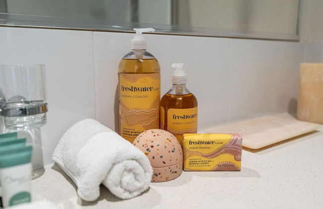 Yanti at Nightcliff Foreshore Pool Shops Cafe - Foto 27