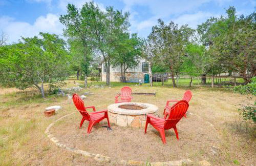 San Marcos Home with Fire Pit about 10 Mi to Downtown! - Photo 3