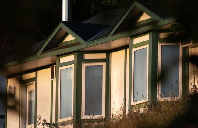 Renovated Chalet for Rent in Front of the Lake - Foto 27