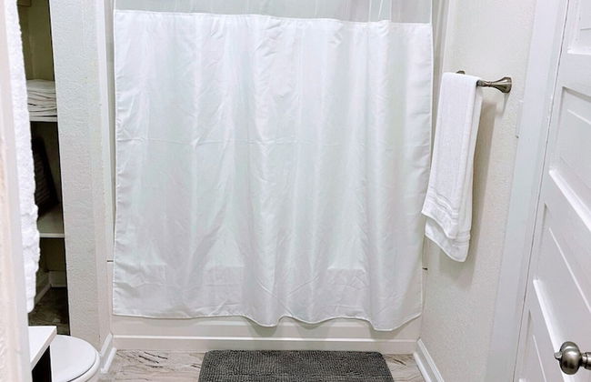 Walk to Duke Campus 3 Bedroom in Trinity Park - Foto 17