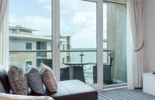 Reflections - Balcony Views of Poole Harbour - Photo 12