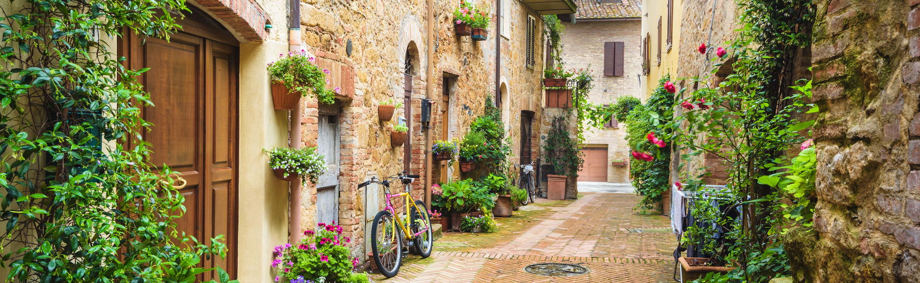Tuscany Villages Day Trip & Wine Tour