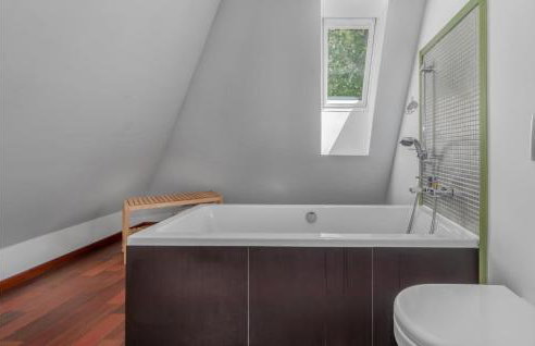 2 Bedroom Gorgeous Home In Frkasic - Photo 37