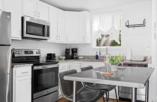 Modern 1BR NuLu Container Ground Level Bourbon - Foto 22