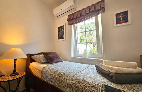 The Three Flowers Pool House - Foto 27