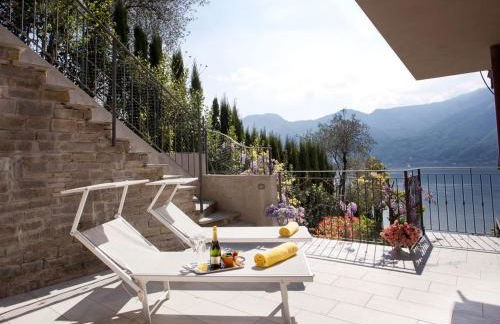 State of the art home suite with 180 degree panoramic lake view, pool and spa sleeping up to 10 guests by Italian Apartments - Foto 14