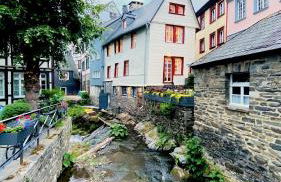 Monschau-Auszeit: Historisch wohnen direkt am Bach - Foto 36