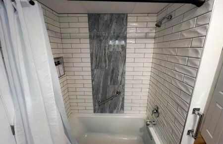 Cozy Private Apt near Downtown - Photo 7