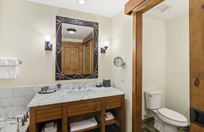 1228 Studio at The Lodge at Spruce Peak - Photo 9