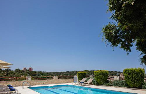 Villa Eleftherna - Majestic Evergreen Retreat with Scenic Views - Foto 34