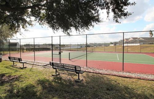 Spacious Villa South Facing Pool 20 min to Disney - Foto 39