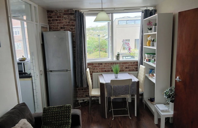South London 1-bed Apt, Sleeps 3, 8 Mins to Tube - Foto 1