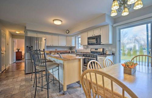 Hike, Ski, Fish! All-Season Haven Near Bromley Mtn - Foto 6