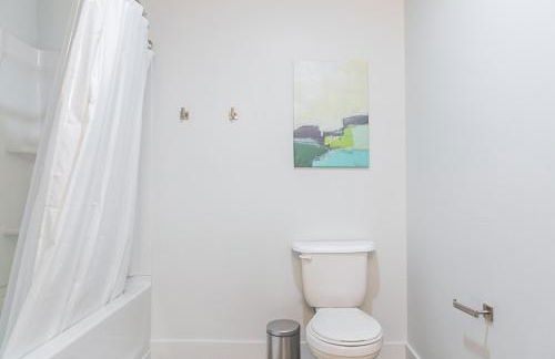 Landing Beautiful 1BD Pool Gym - Foto 39