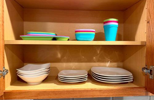 Cozy 1BR Retreat Near Transit, Dining And Parking - Foto 9